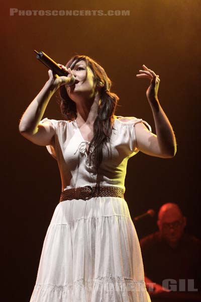 MORCHEEBA - 2008-05-14 - PARIS - Grand Rex - Amanda Zamolo - Paul Godfrey